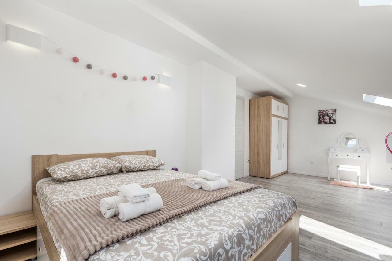 Luxury Apartment La Es Marčelji Екстериор снимка